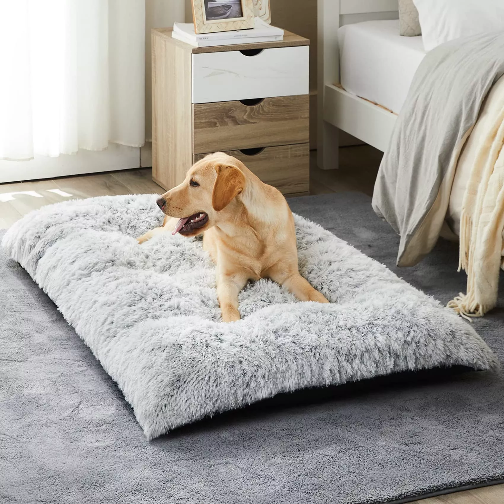 BFPETHOME Dog Bed XL Grey, Plush Crate Pad for Large Dogs, Washable with Anti-Slip Bottom, Fluffy Kennel Pad for Sleep & Anxiety Relief